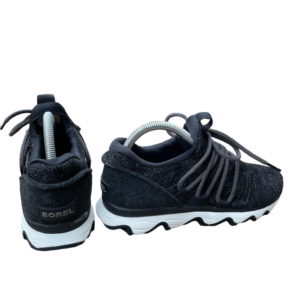 Sorel Kinetic Lace Sneakers Size: 8.5